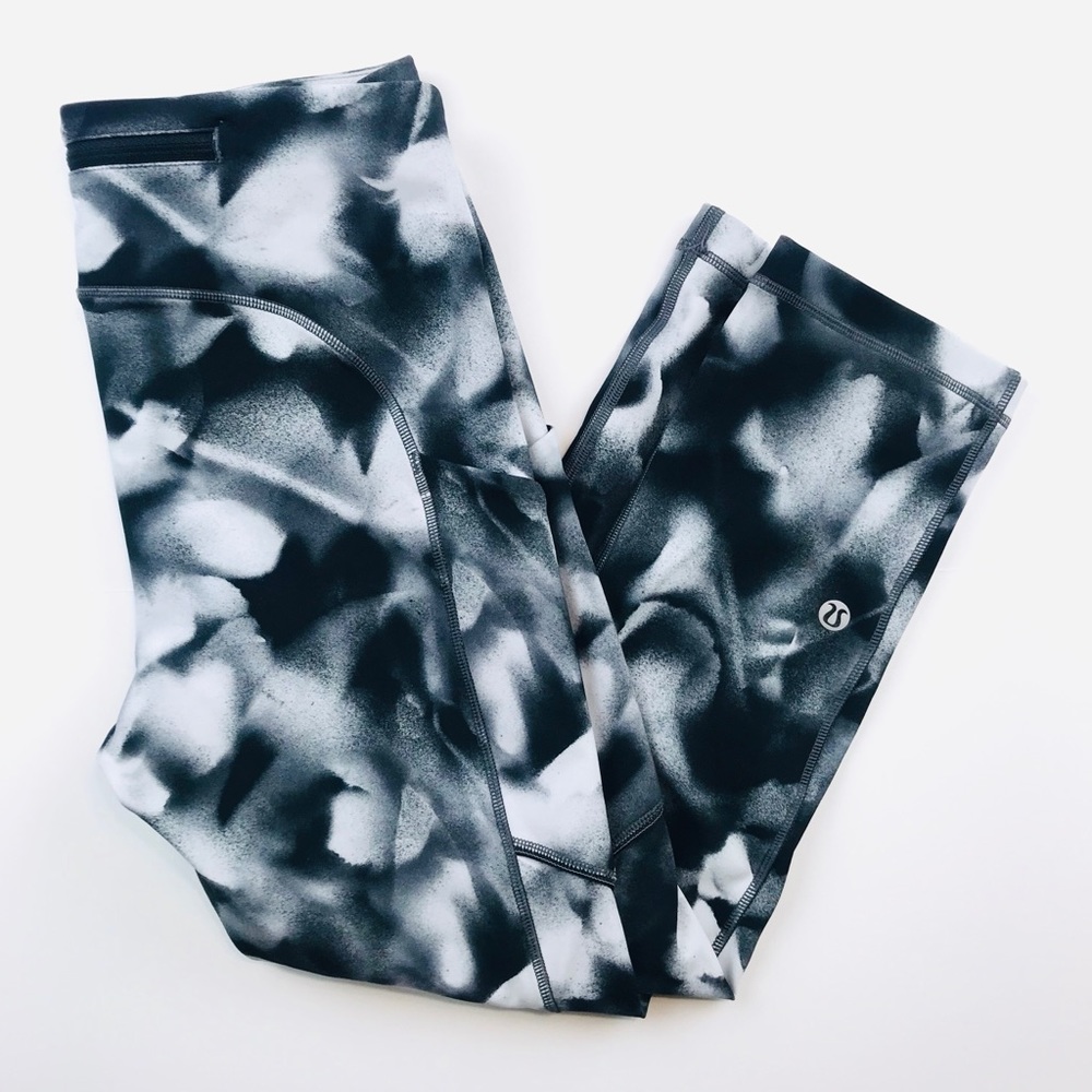 Lululemon athletica speed up crop pants